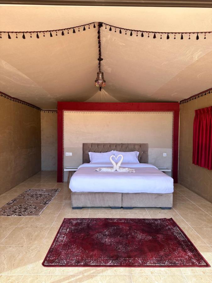 Wadi Rum Mirror Camp ภายนอก รูปภาพ