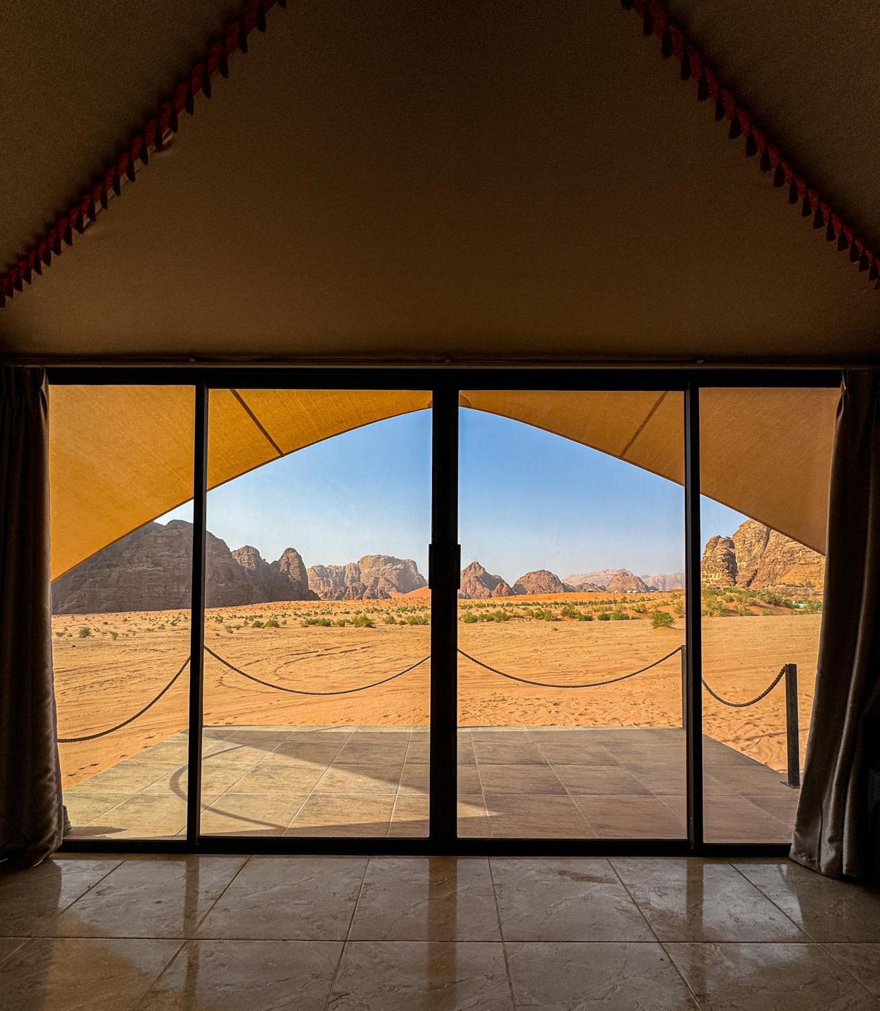 Wadi Rum Mirror Camp ภายนอก รูปภาพ
